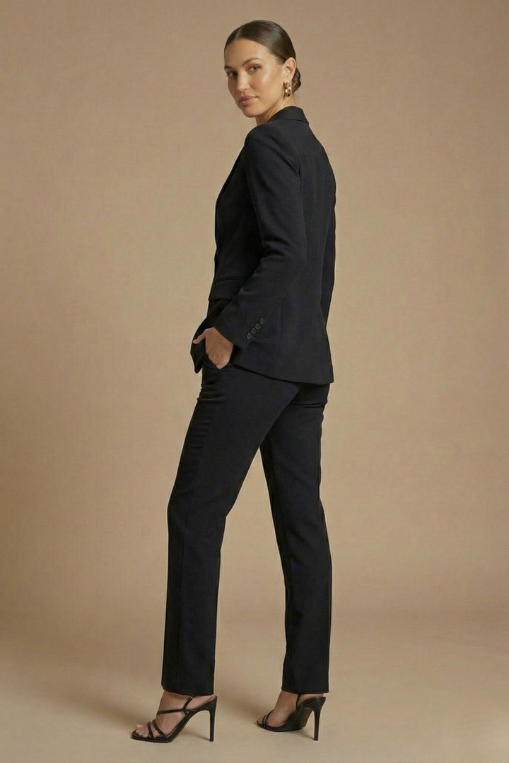Women's Tailored Two Piece Suit - Single-Button Blazer and Wide-Leg Trousers