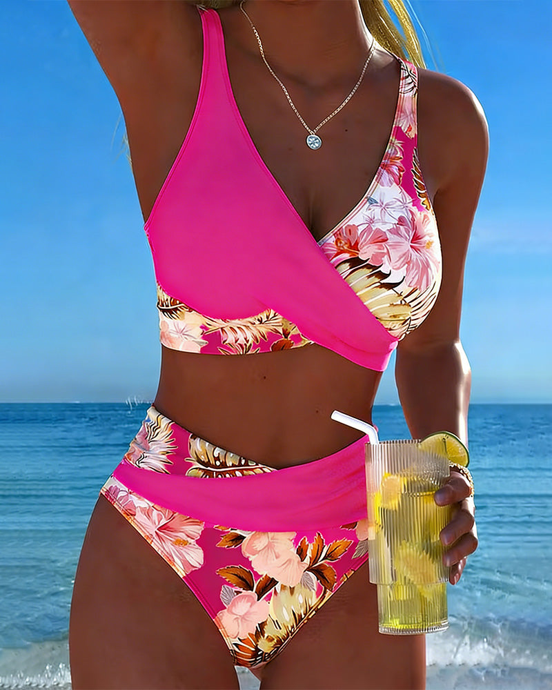 Lorena - Bikini with contrasting floral print and slit