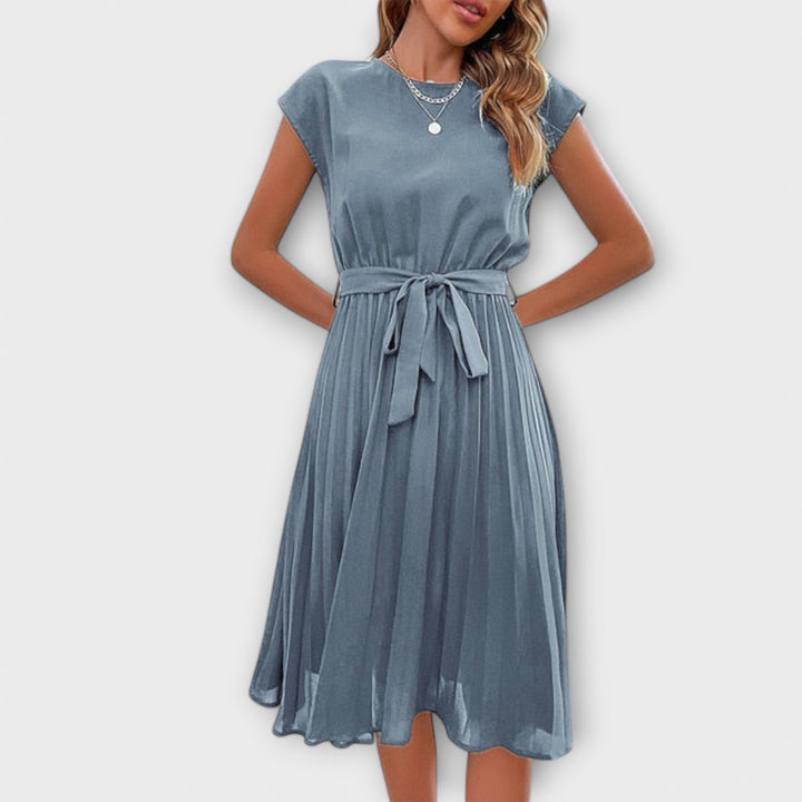 Claire - Short-Sleeved, Pleated, Casual Mini Dress